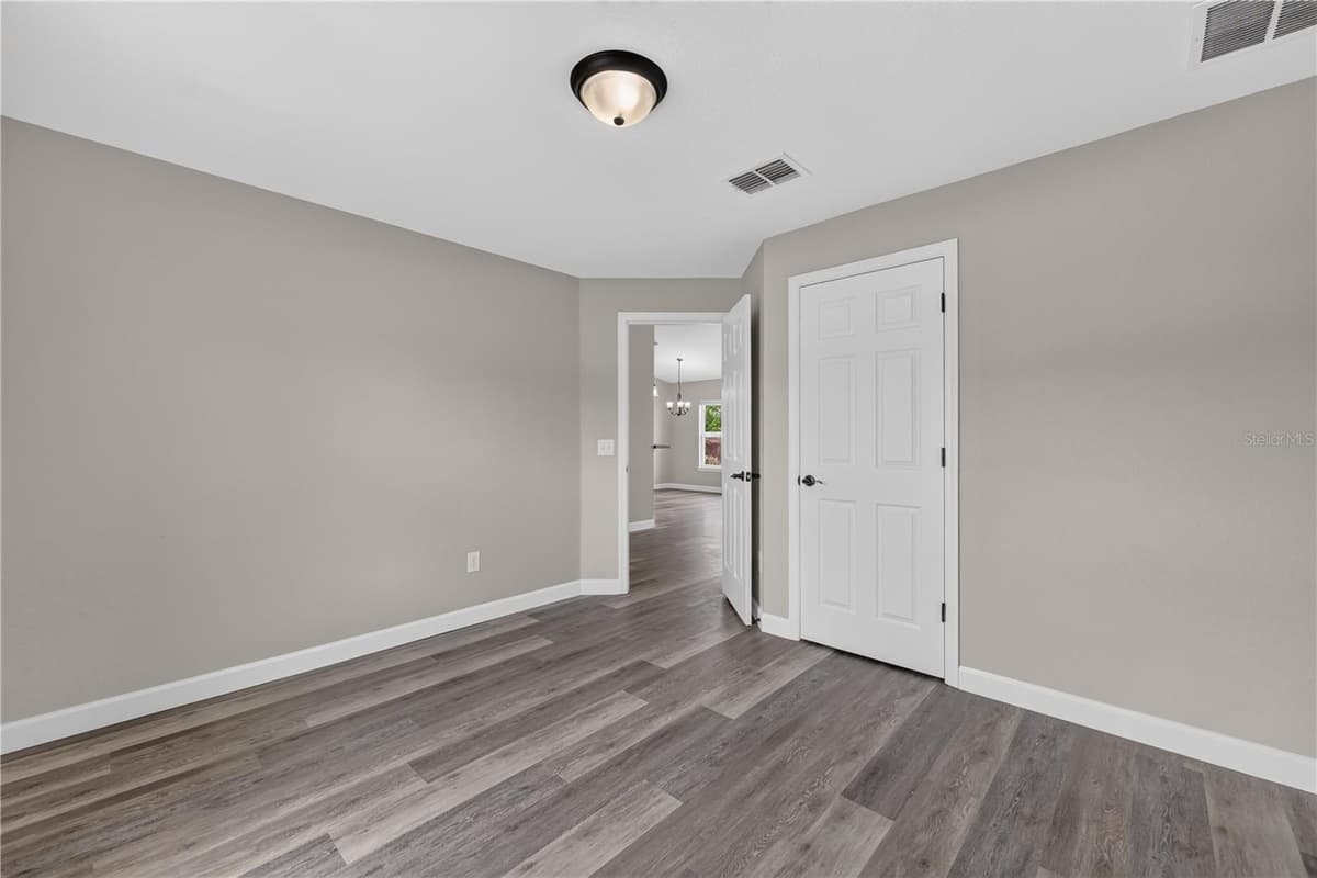7 WILLOW RUN DRIVE — photo 30 of 41