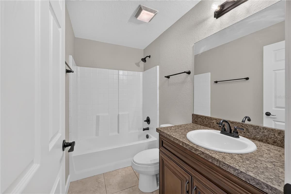 7 WILLOW RUN DRIVE — photo 36 of 41