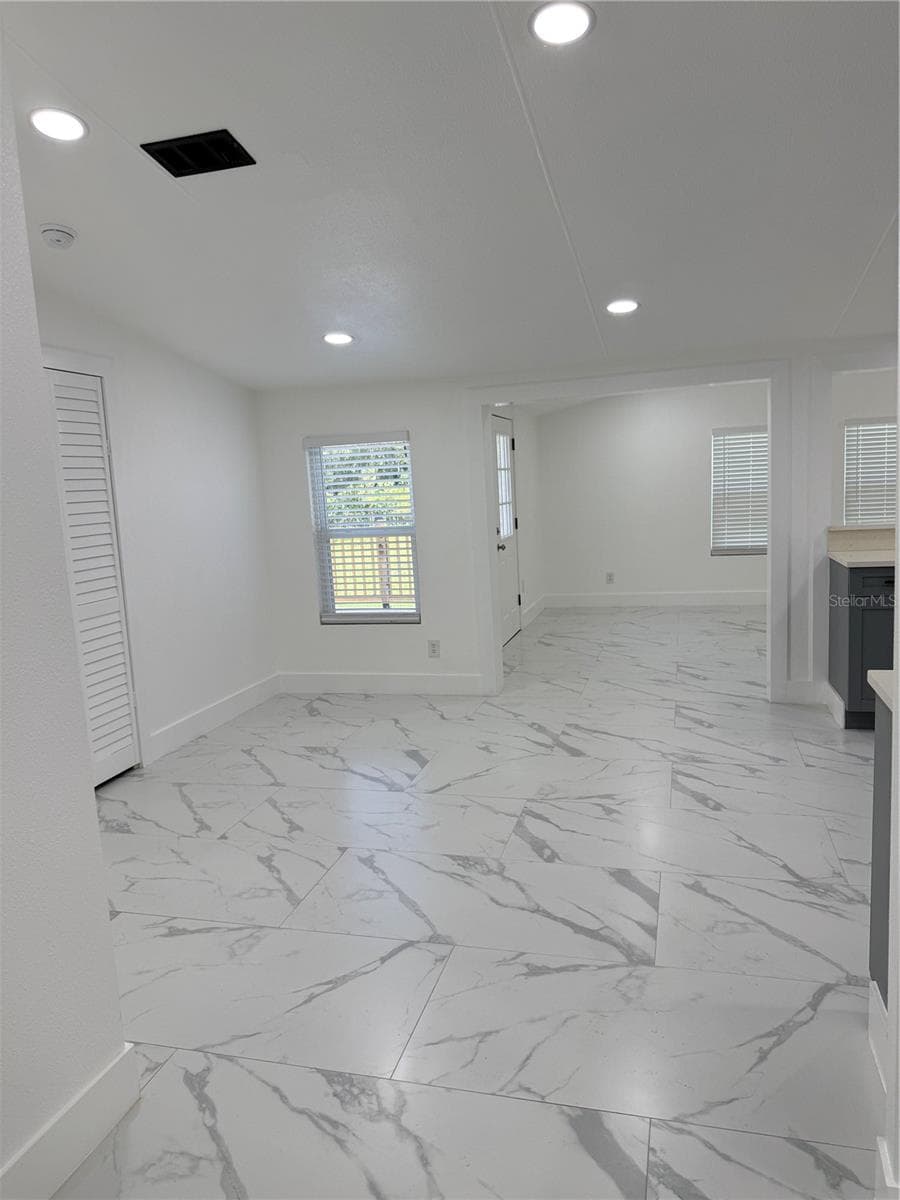 15898 PEACE BOULEVARD — photo 20 of 45