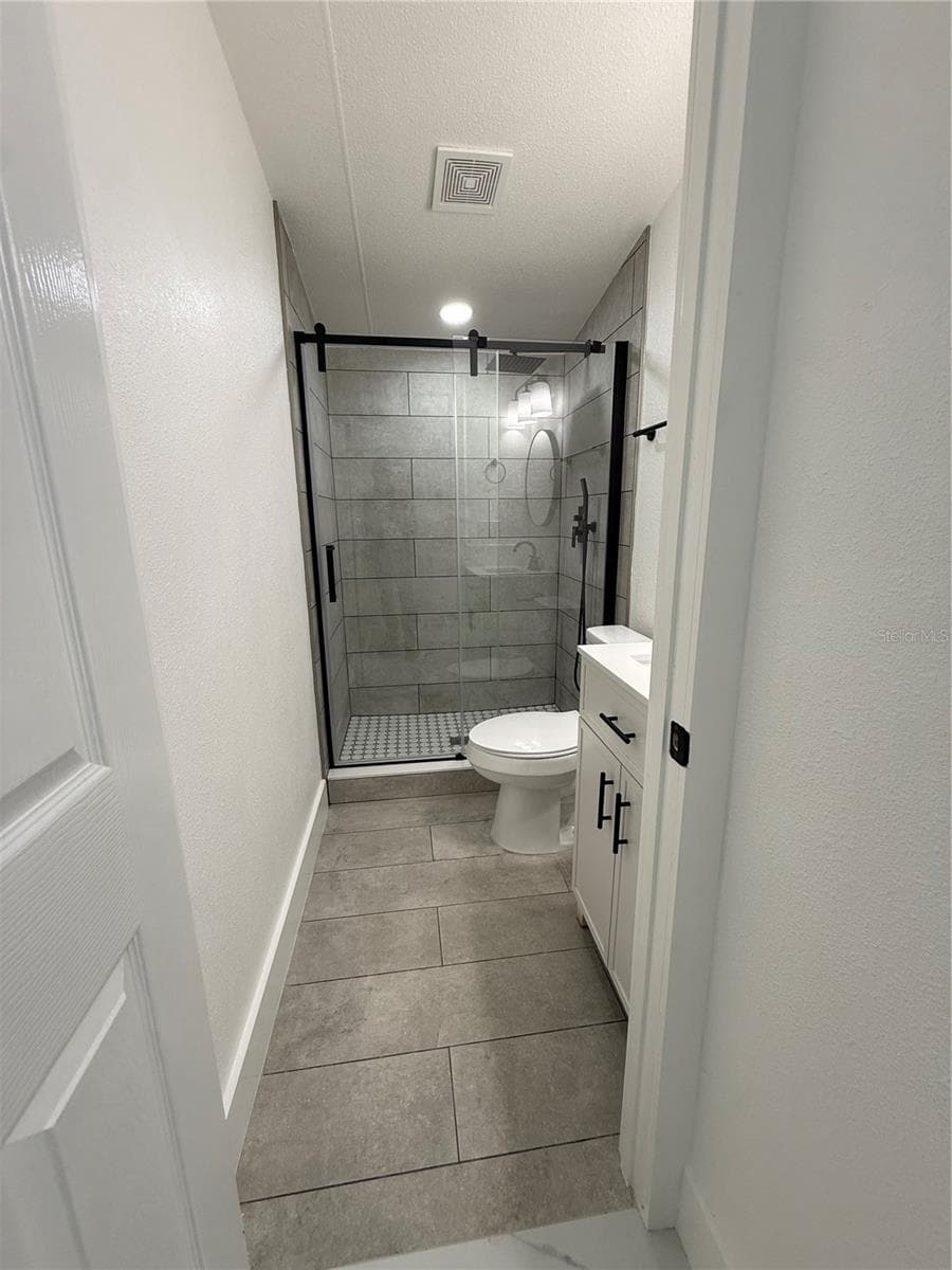 15898 PEACE BOULEVARD — photo 38 of 45