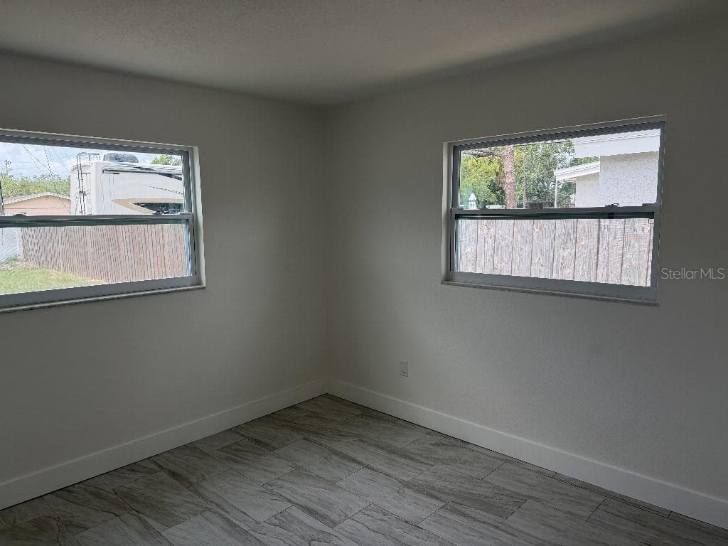 632 89TH AVENUE — photo 10 of 14