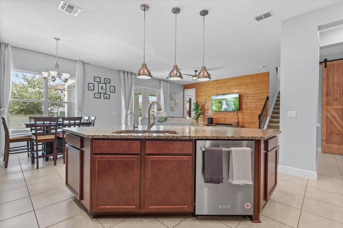 9953 SUMMERLAKE GROVES STREET — photo 24 of 84