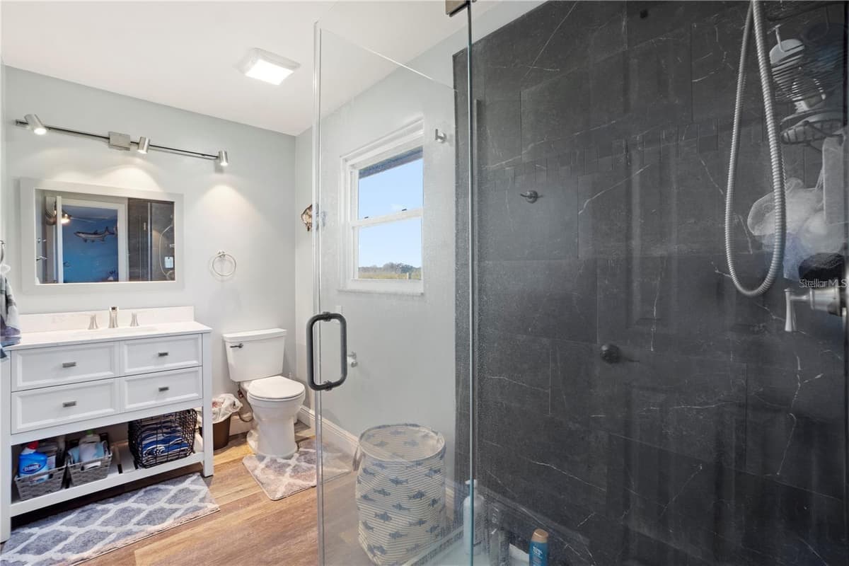 15525 VILLA CITY ROAD — photo 27 of 60