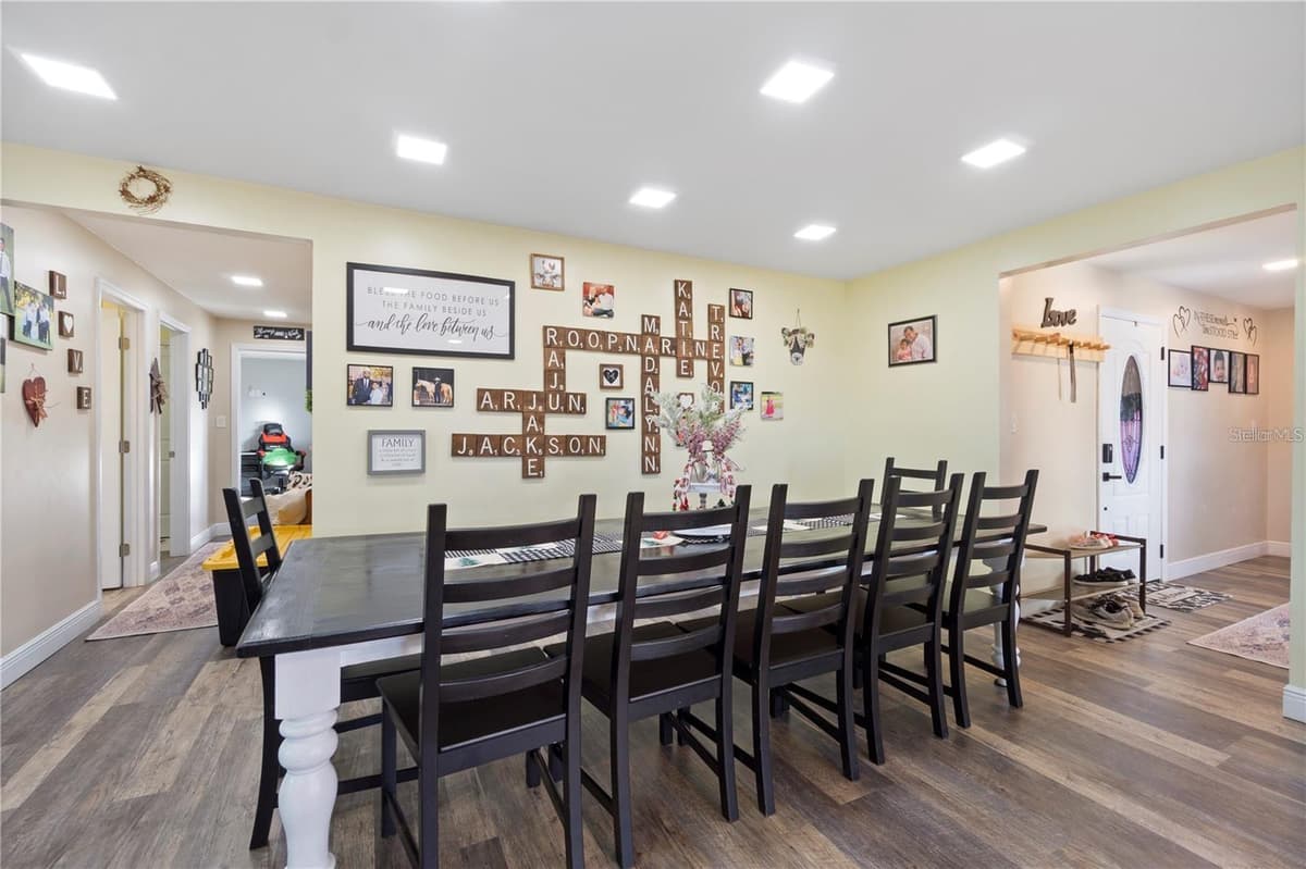 15525 VILLA CITY ROAD — photo 16 of 60