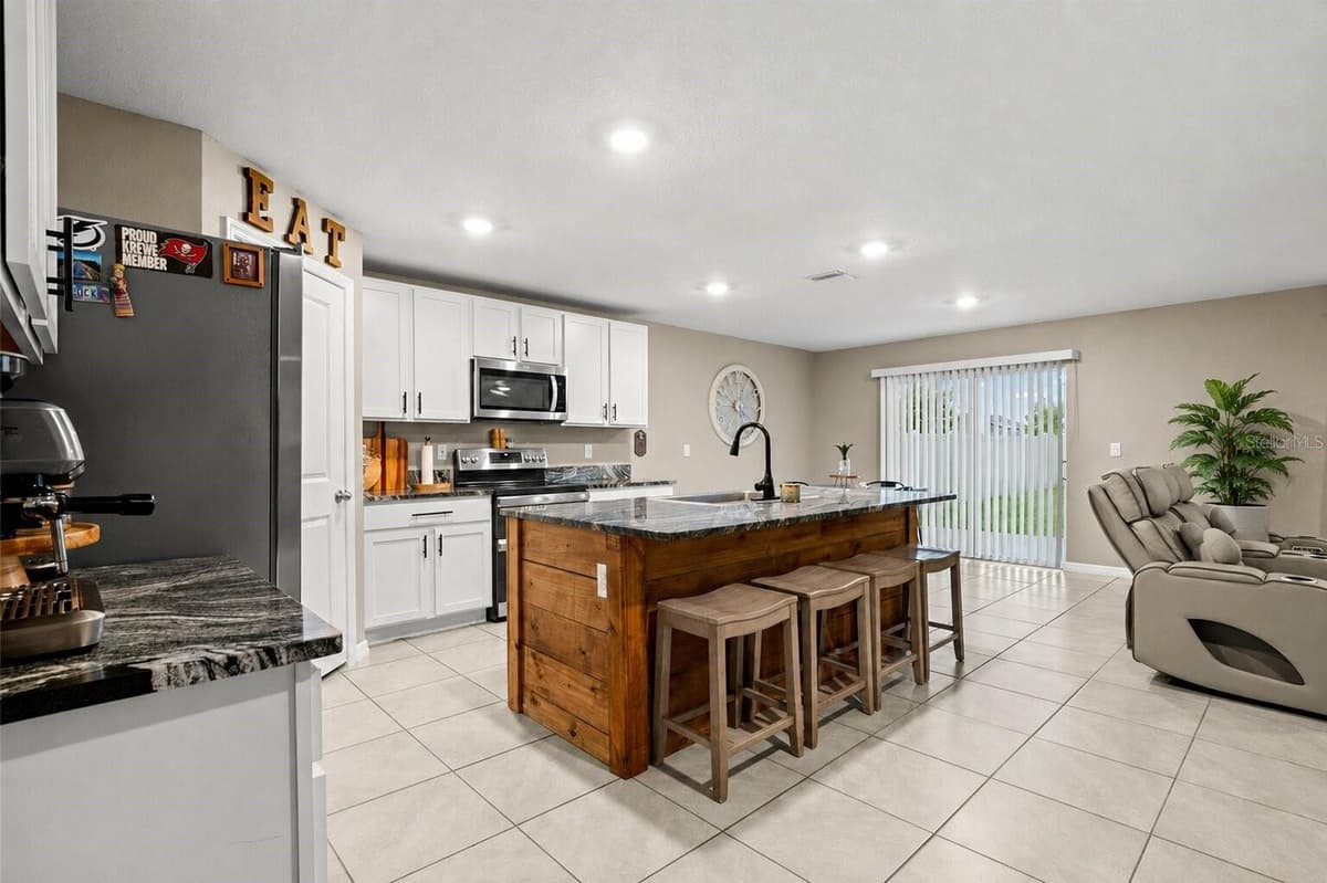 5480 FLINT HILLS DRIVE — photo 5 of 57