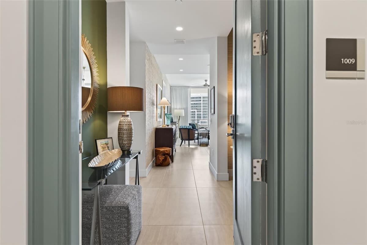 301 QUAY COMMONS — photo 18 of 86