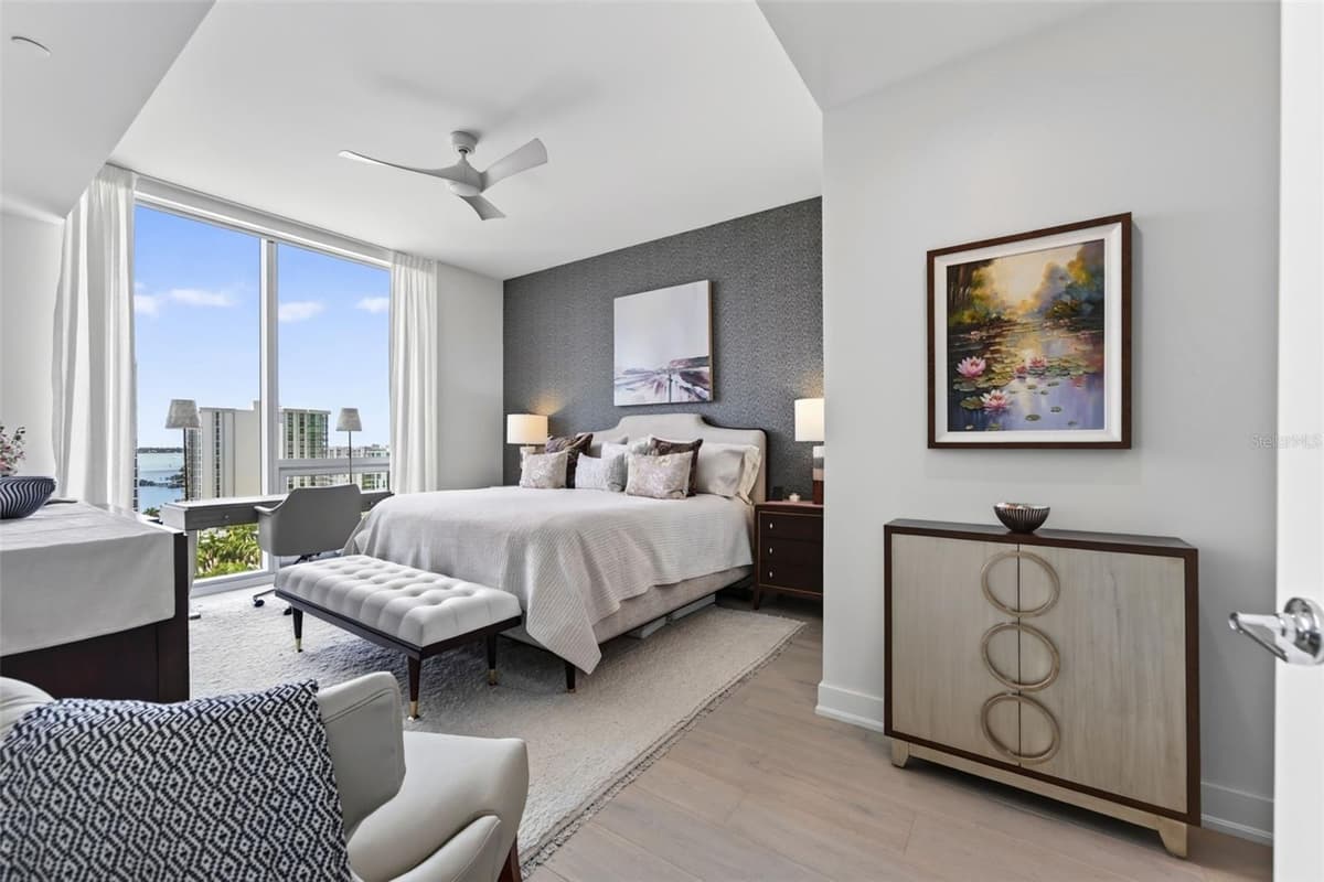 301 QUAY COMMONS — photo 11 of 86