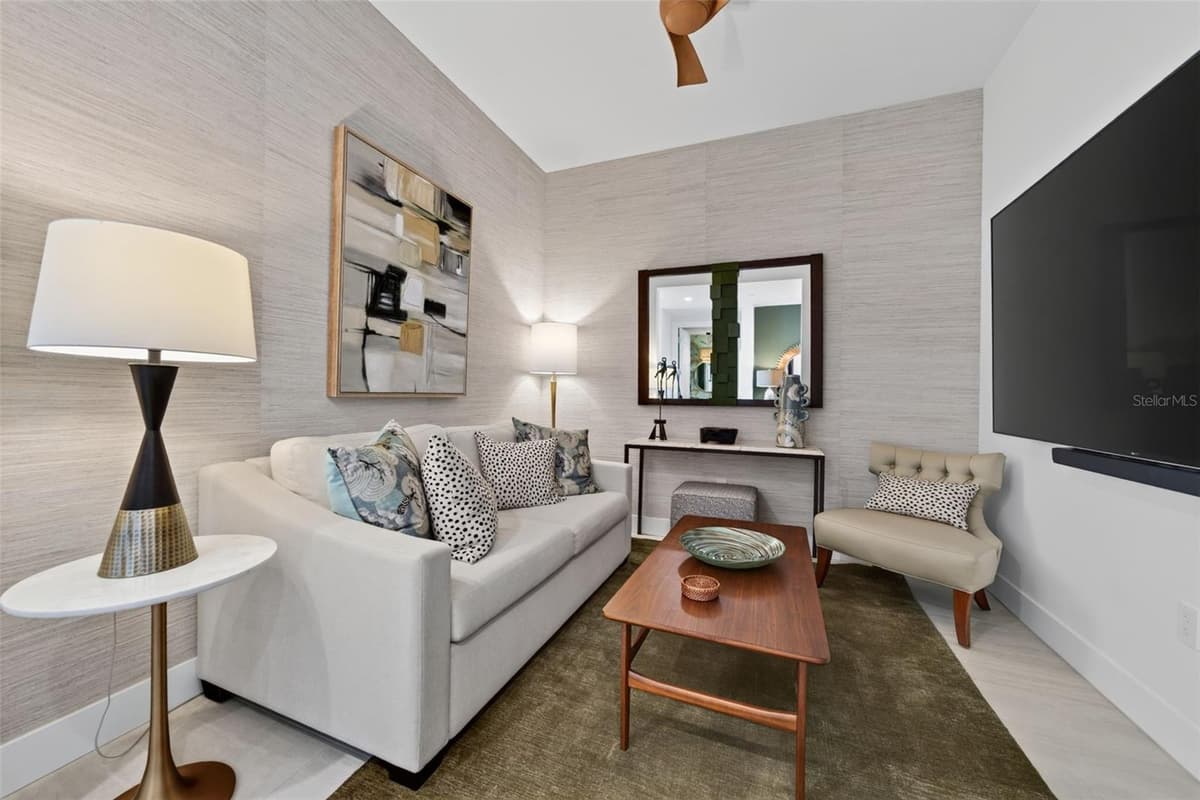 301 QUAY COMMONS — photo 15 of 86