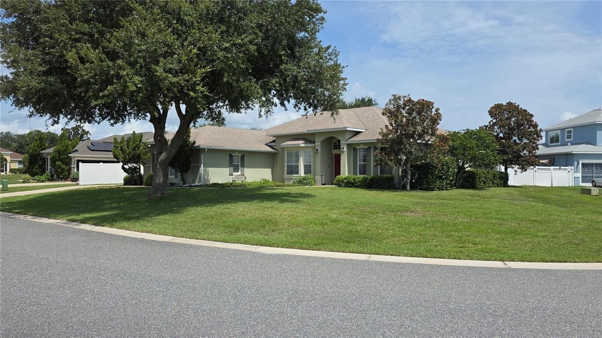 36812 QUEEN BEE LANE — photo 3 of 55