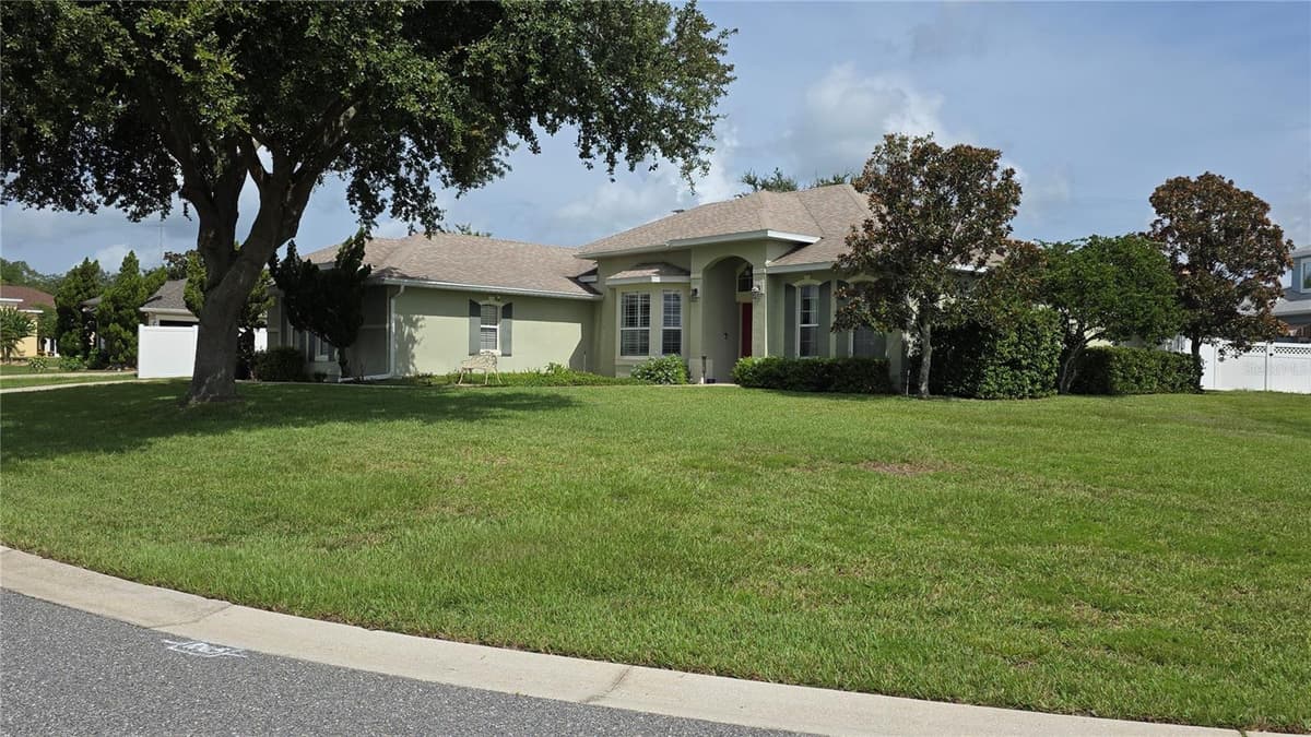 36812 QUEEN BEE LANE — photo 4 of 55