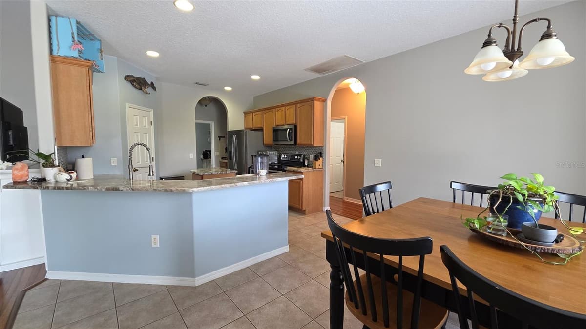 36812 QUEEN BEE LANE — photo 21 of 55