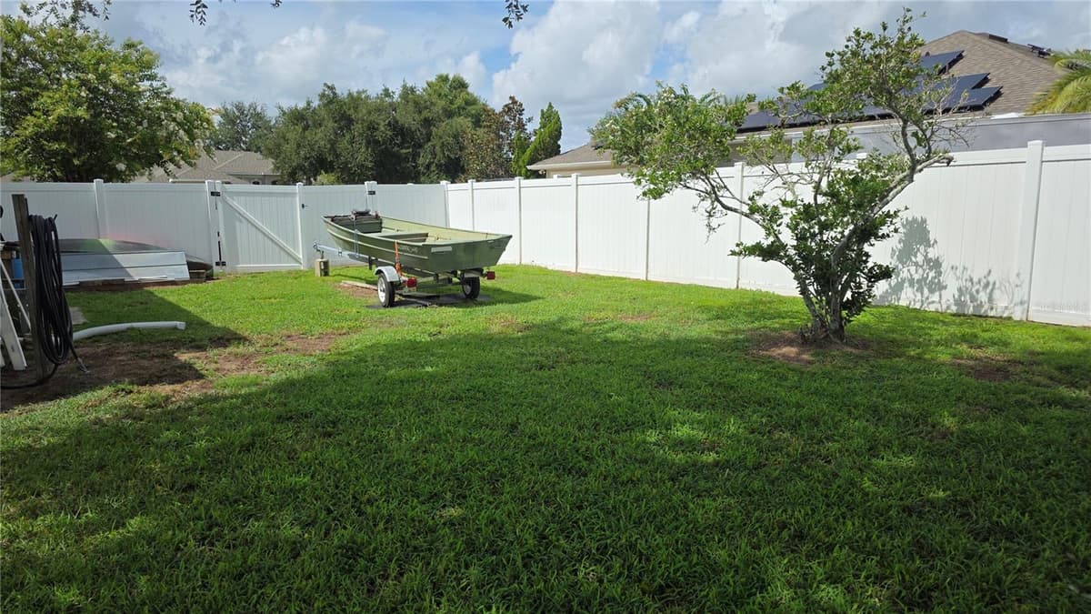 36812 QUEEN BEE LANE — photo 14 of 55