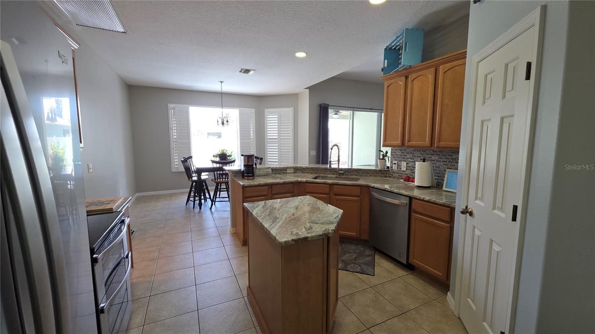 36812 QUEEN BEE LANE — photo 24 of 55