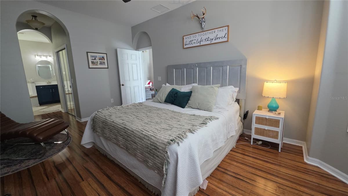 36812 QUEEN BEE LANE — photo 35 of 55