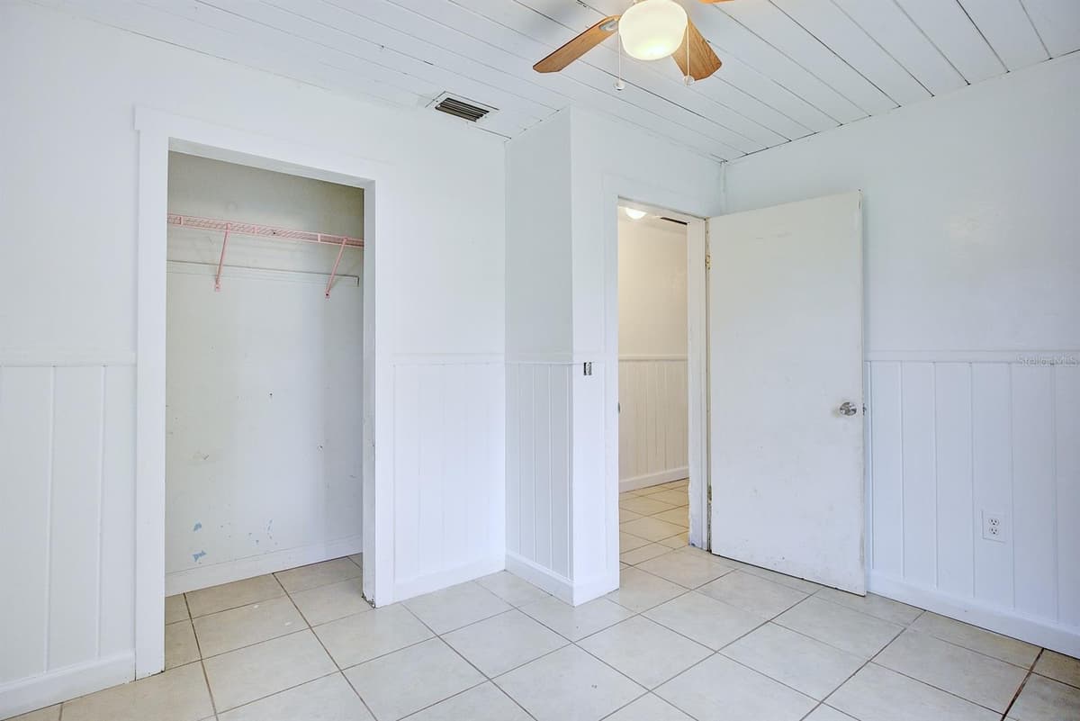 131 WIGGINS AVENUE — photo 20 of 30