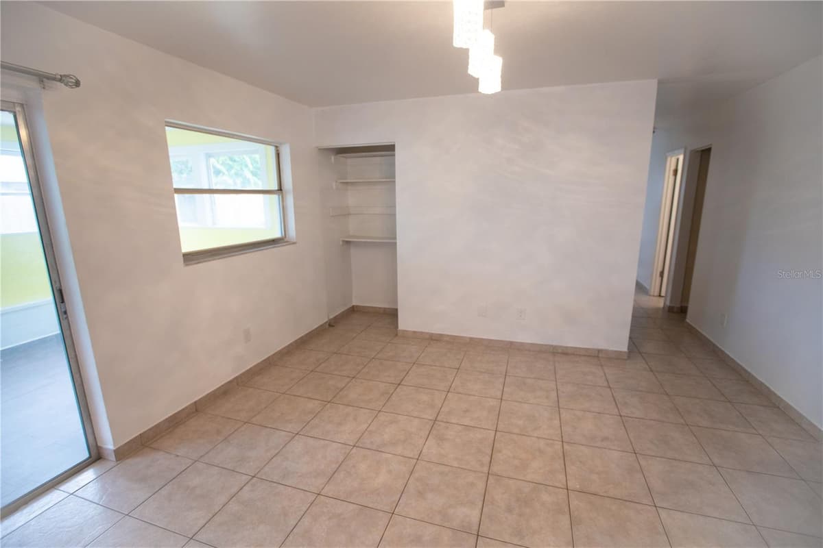526 DORSET CIRCLE — photo 12 of 30