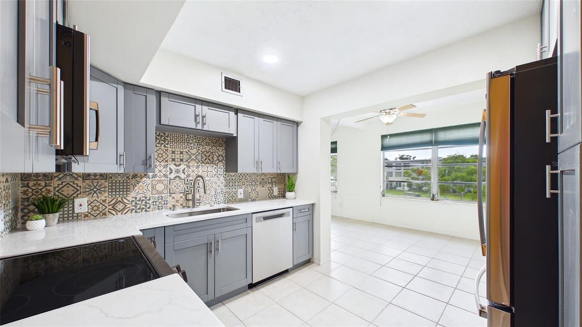 2454 AUSTRALIA WAY — photo 16 of 83
