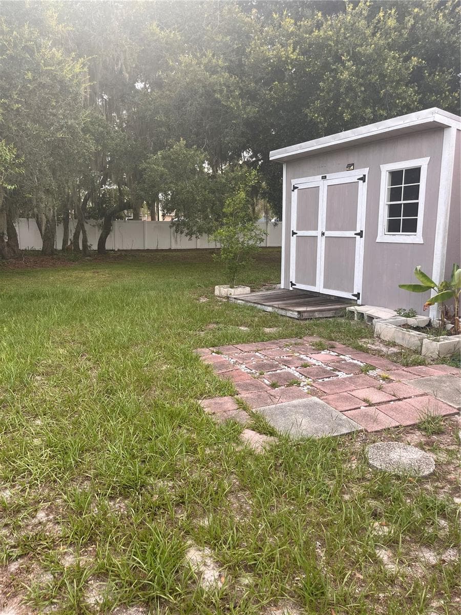 1504 HAWAIIAN PALM LANE — photo 35 of 41