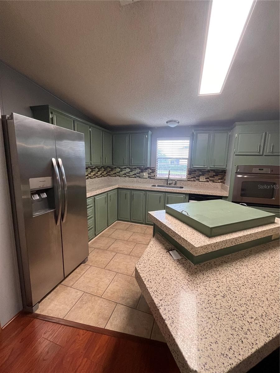 1504 HAWAIIAN PALM LANE — photo 14 of 41