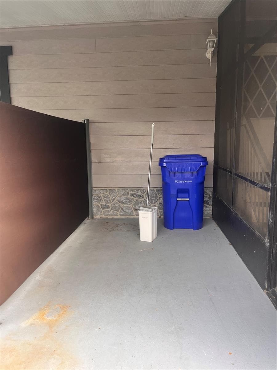 1504 HAWAIIAN PALM LANE — photo 33 of 41