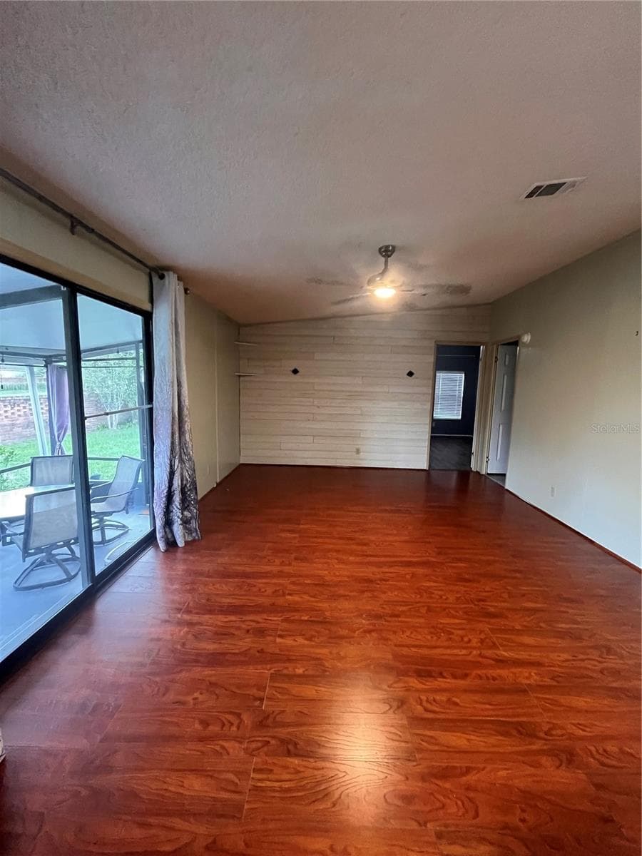 1504 HAWAIIAN PALM LANE — photo 10 of 41