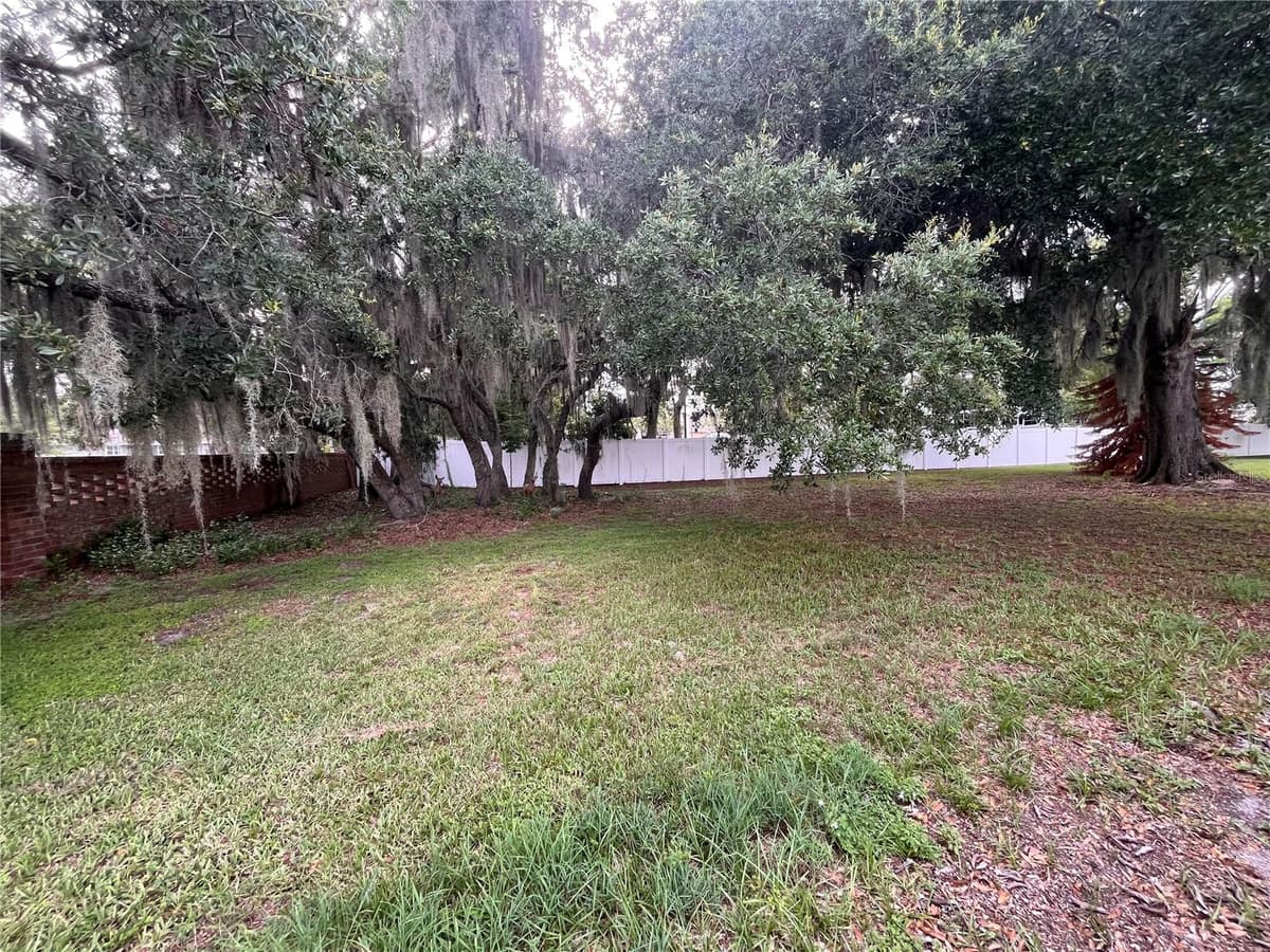 1504 HAWAIIAN PALM LANE — photo 39 of 41
