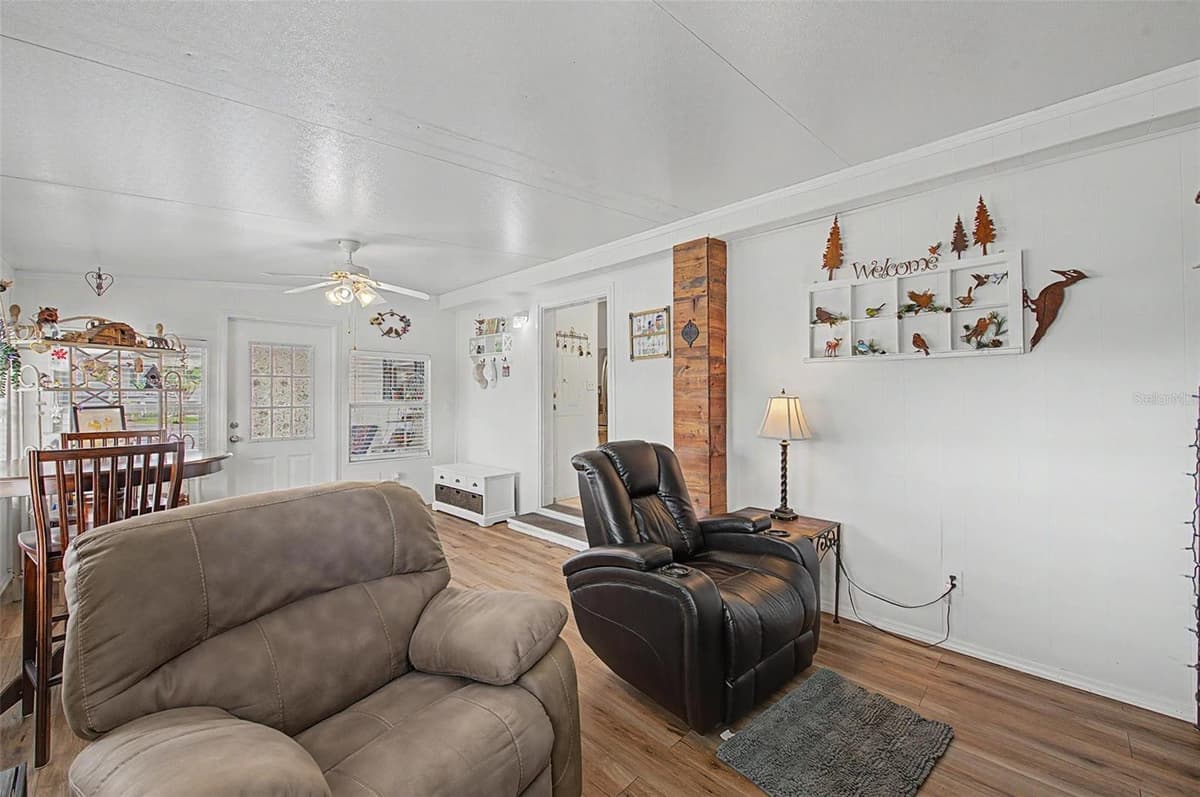 37719 NEWAL AVENUE — photo 16 of 40