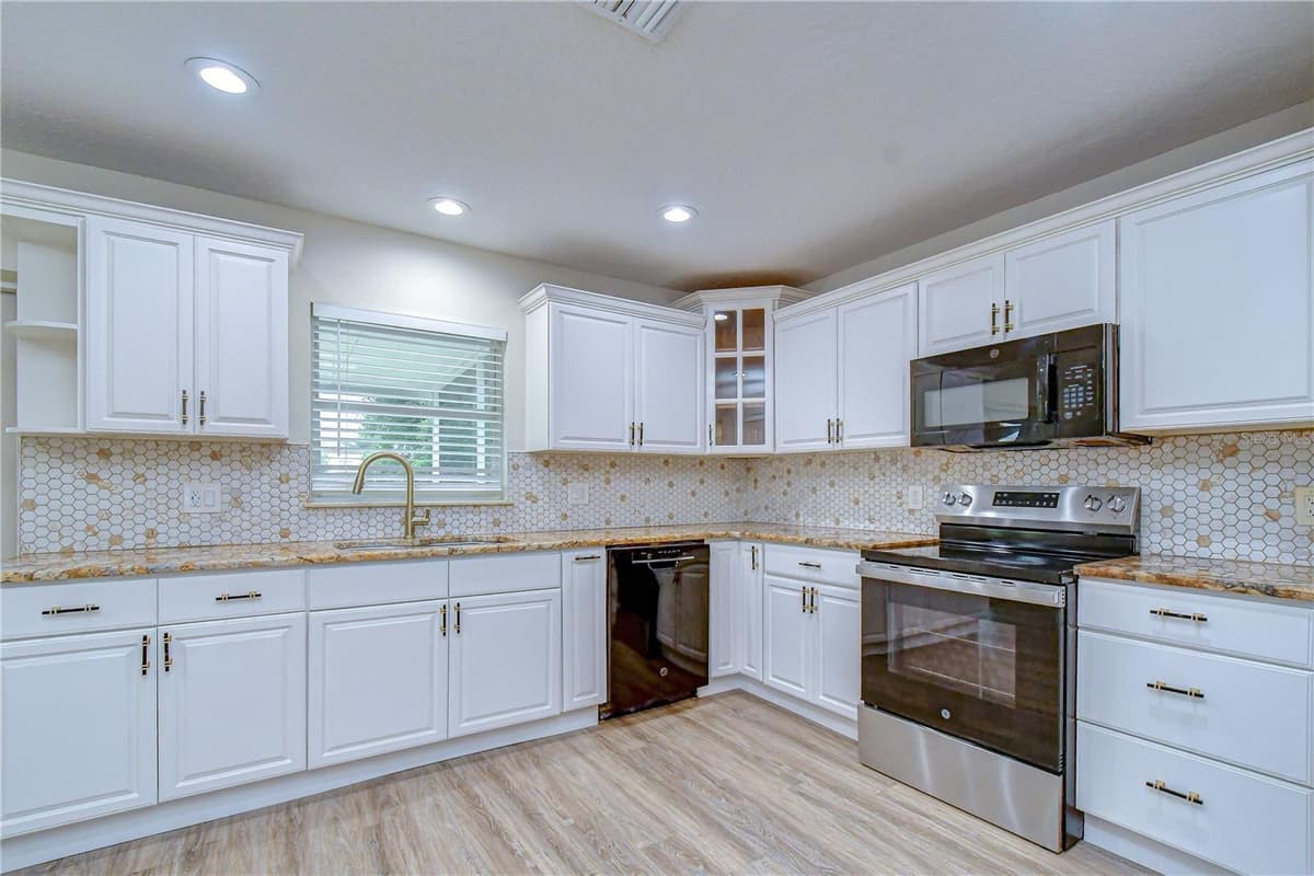 12928 KINGS LAKE DRIVE — photo 6 of 83