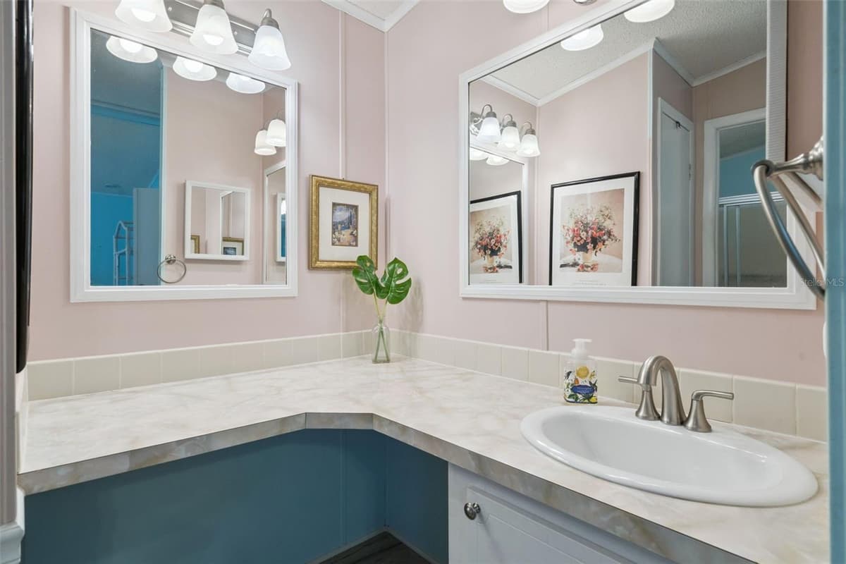 903 OLEANDER STREET — photo 17 of 20