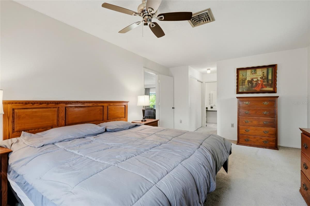 427 RUBENS DRIVE — photo 14 of 36