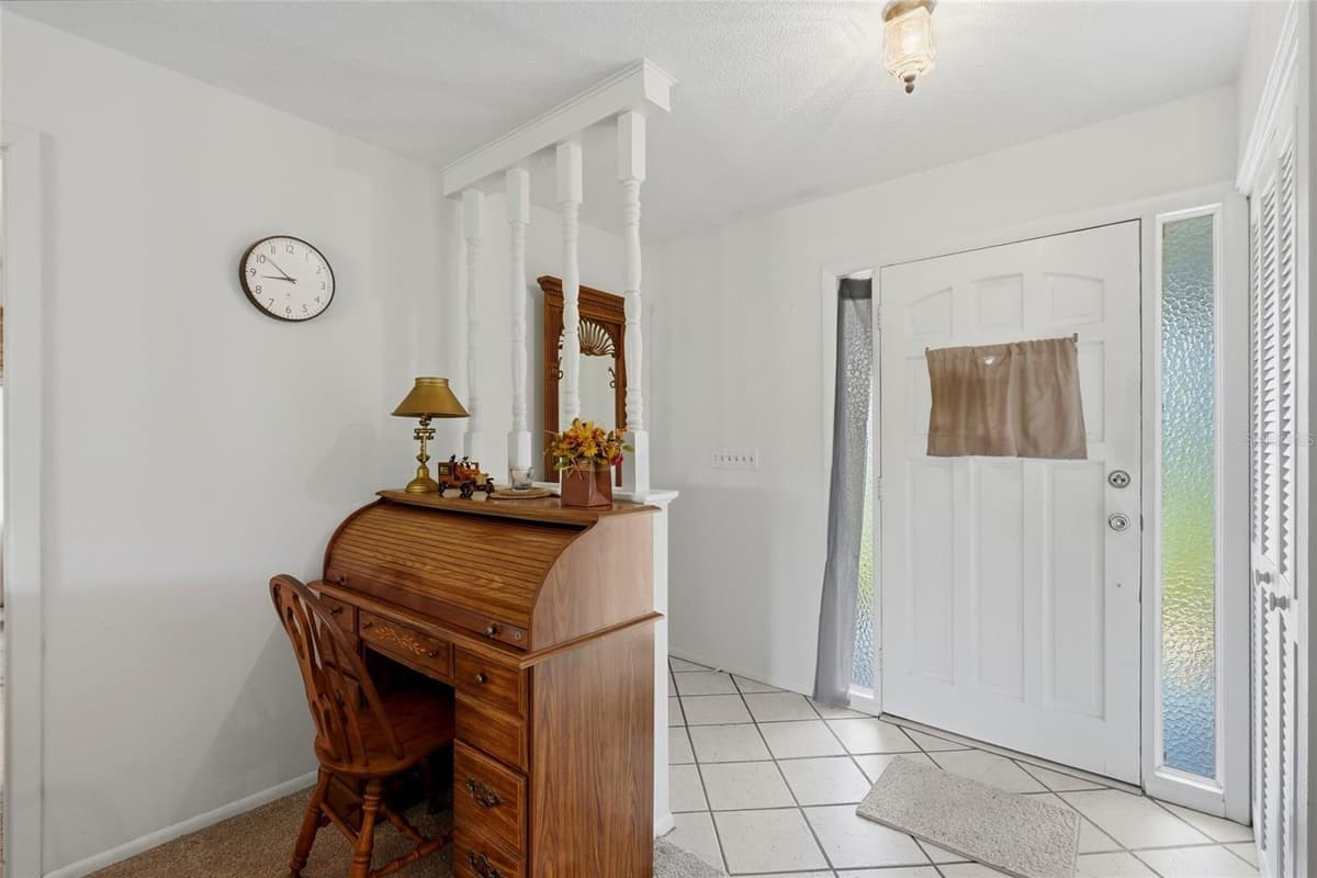 427 RUBENS DRIVE — photo 9 of 36