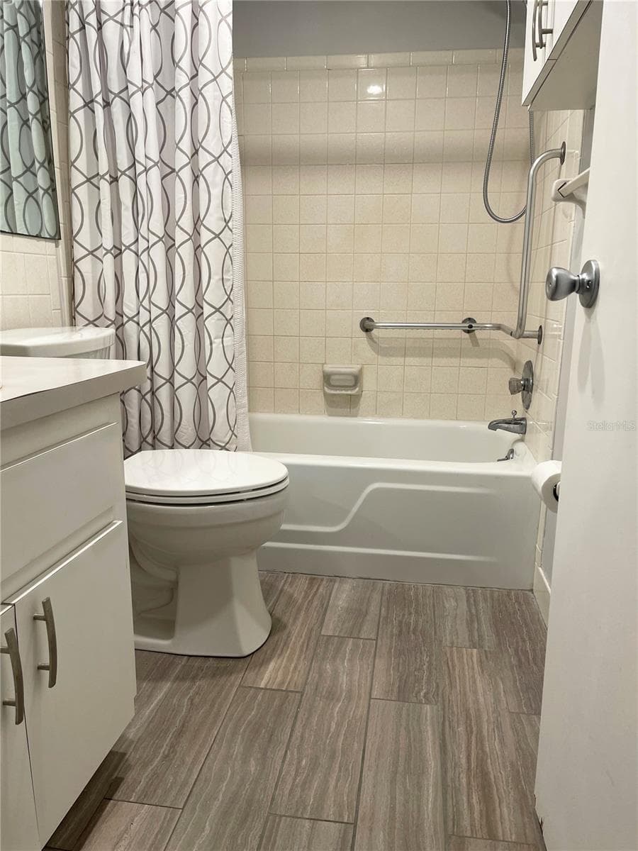 5880 38TH AVENUE — photo 10 of 12