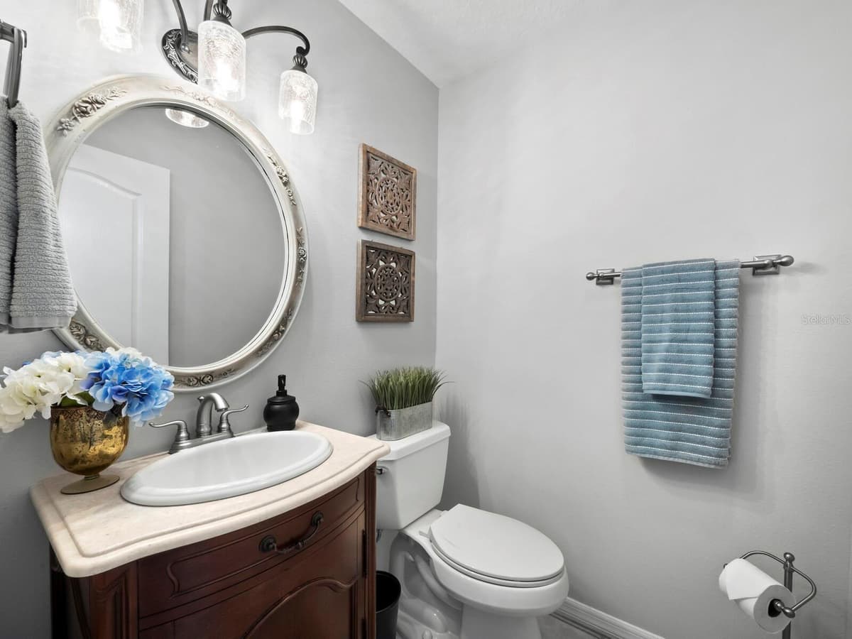 8737 PEBBLE CREEK LANE — photo 33 of 70