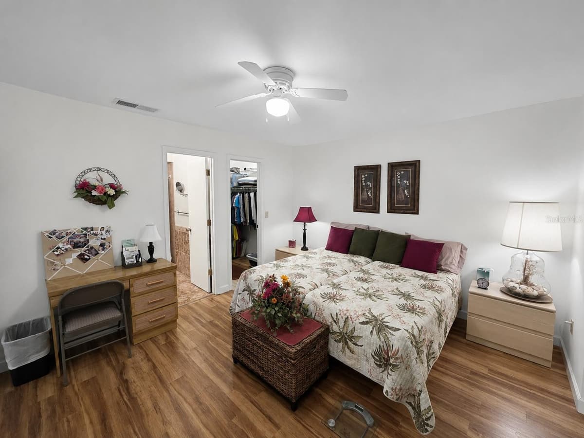 225 OAK HILL DRIVE — photo 6 of 10