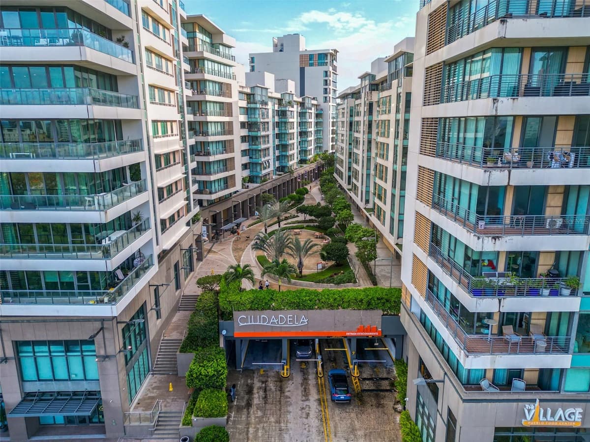 1511 AVENIDA JUAN PONCE DE LEÓN CIUDADELA TORRE 800 — photo 1 of 22