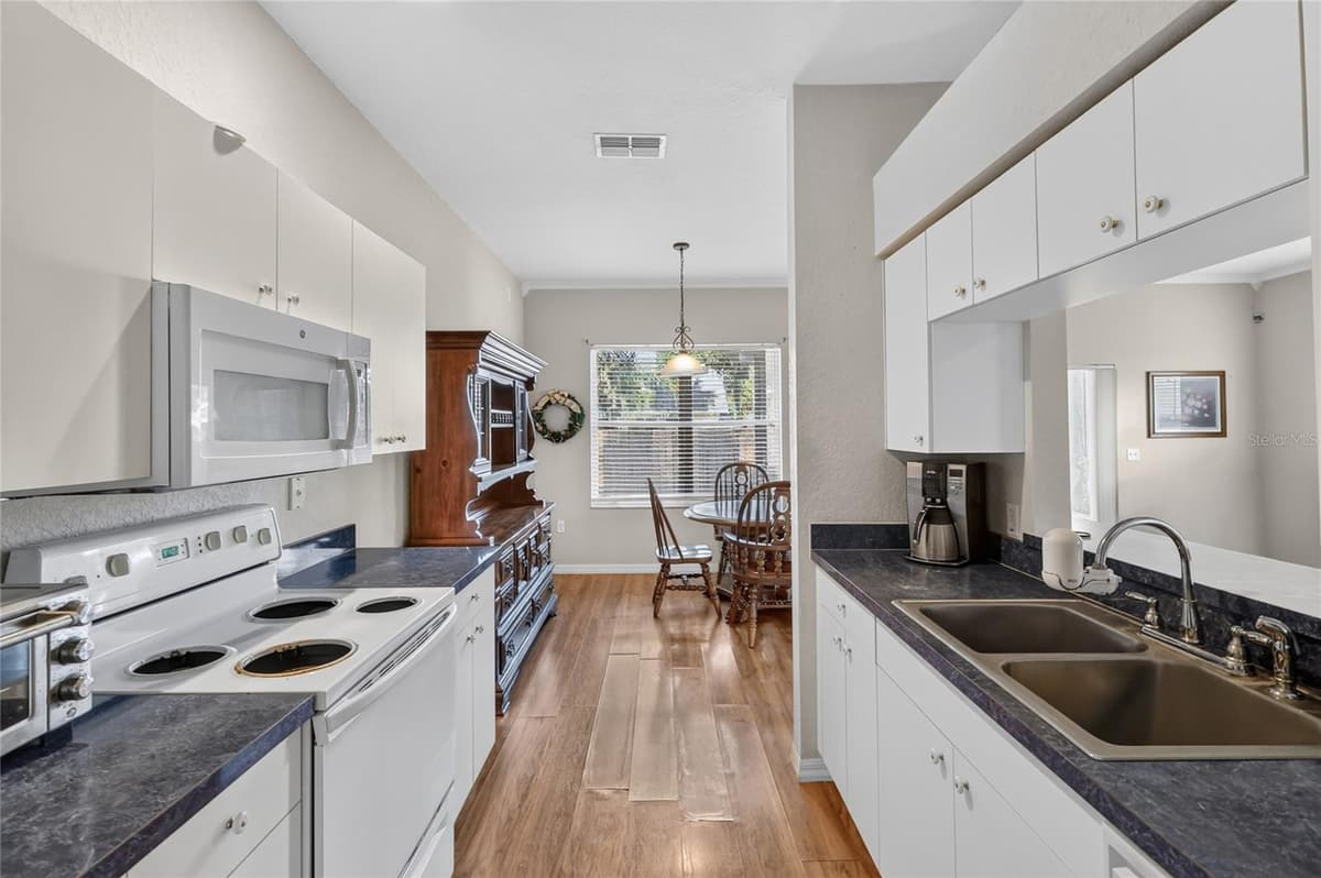 2614 SUNDANCE COURT — photo 23 of 52