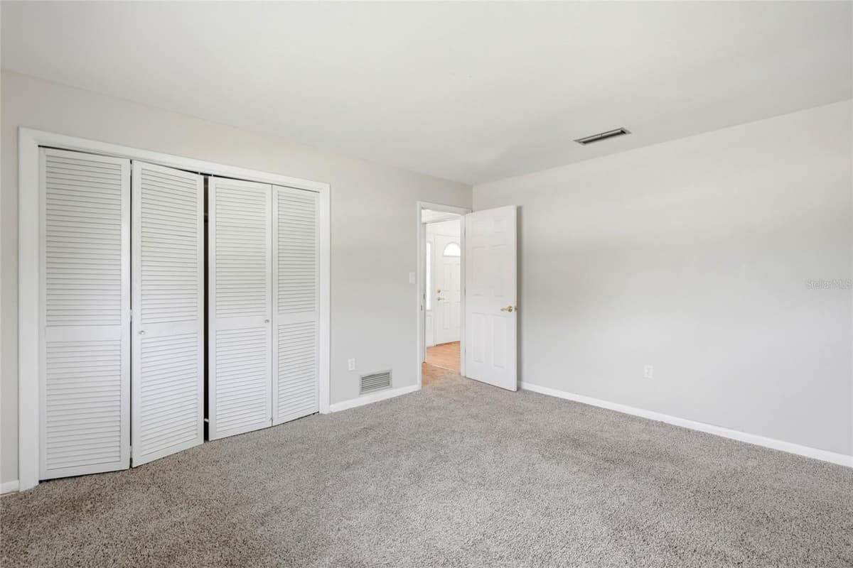 2711 GULF GATE DRIVE — photo 18 of 30