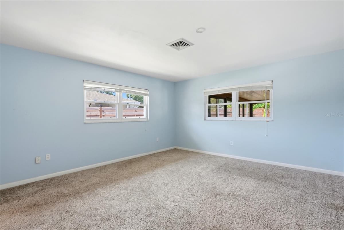 2711 GULF GATE DRIVE — photo 12 of 30