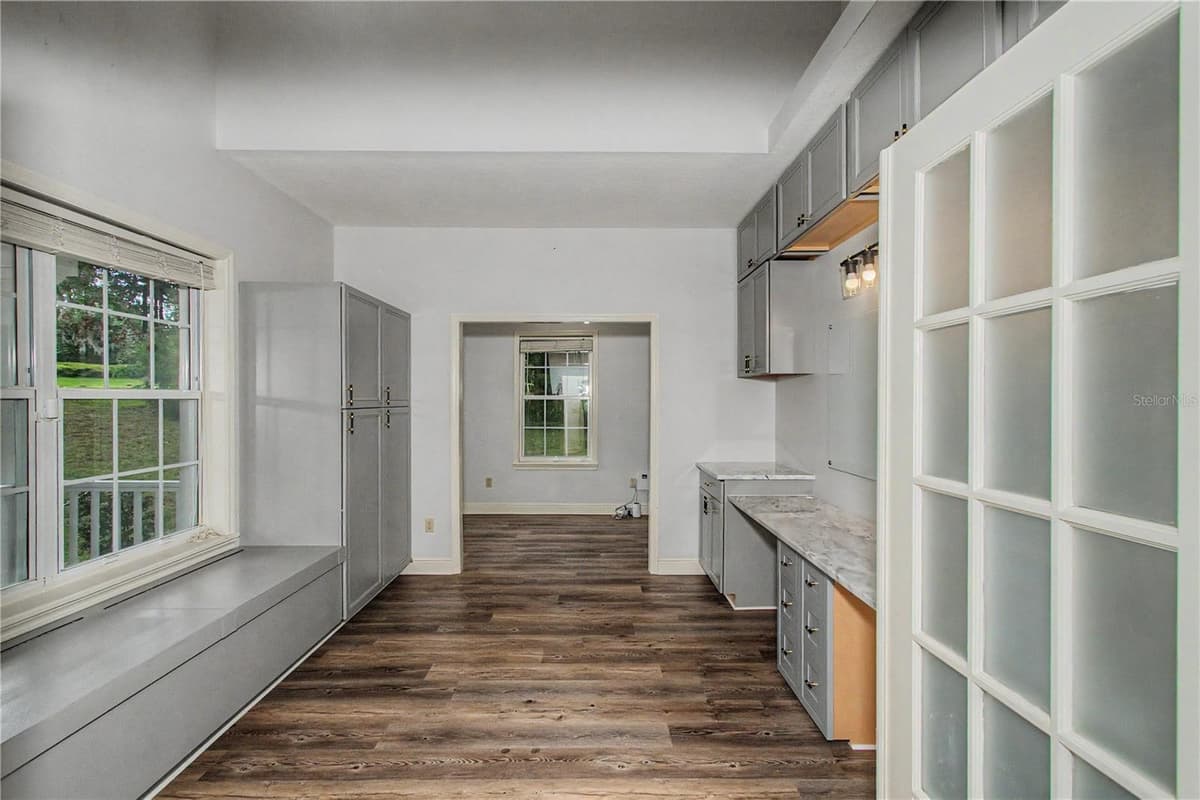 5045 2ND AVENUE — photo 35 of 82