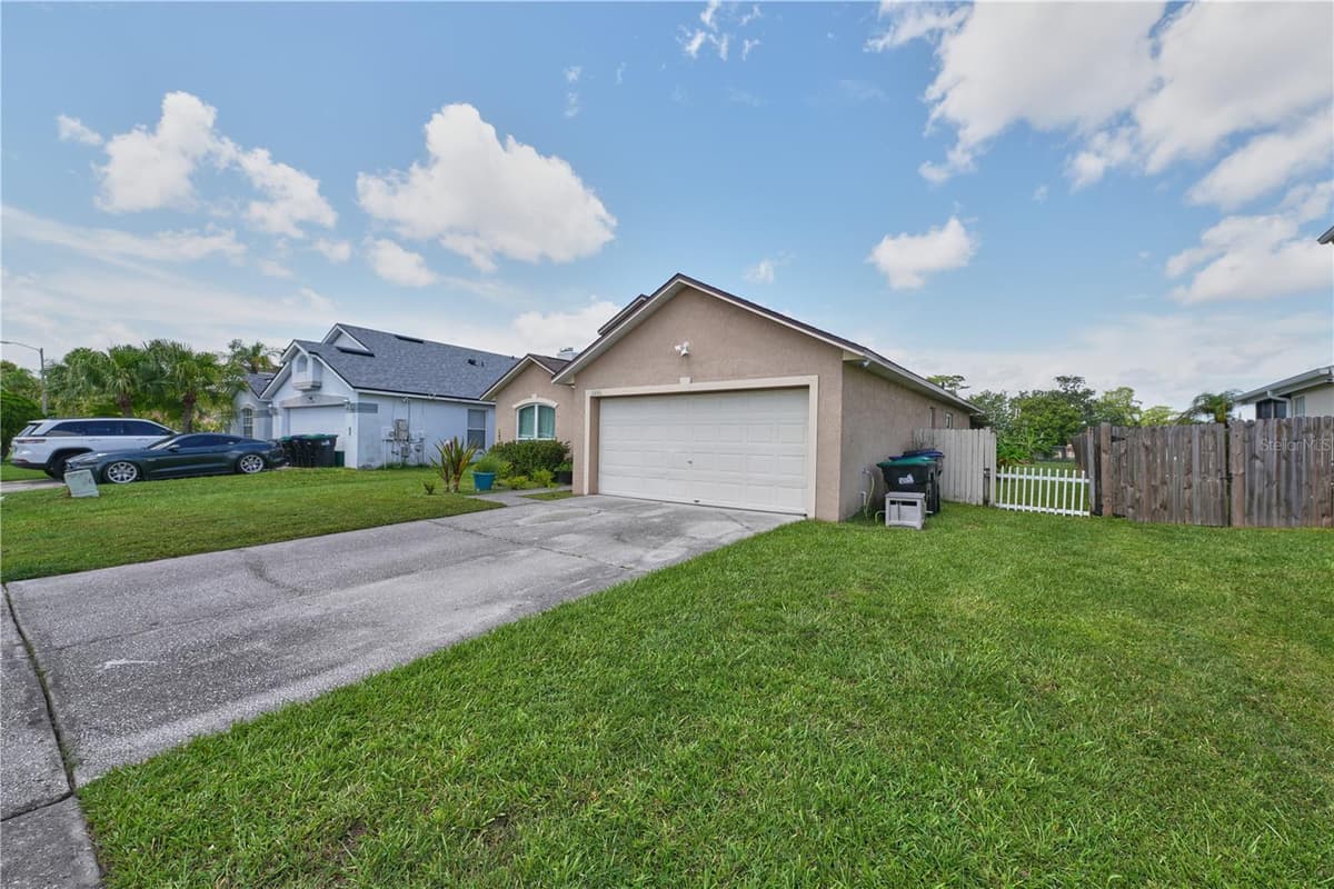 2486 ISLAND CLUB WAY — photo 1 of 44