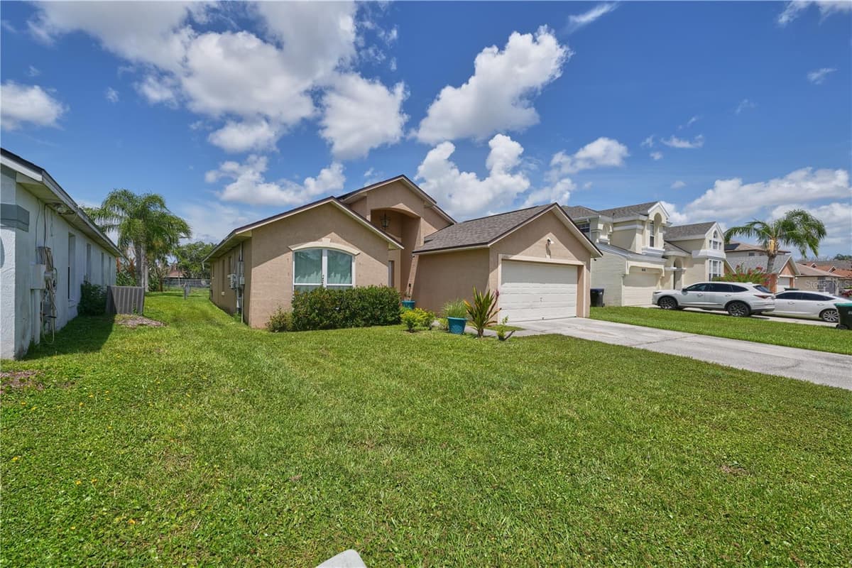 2486 ISLAND CLUB WAY — photo 3 of 44