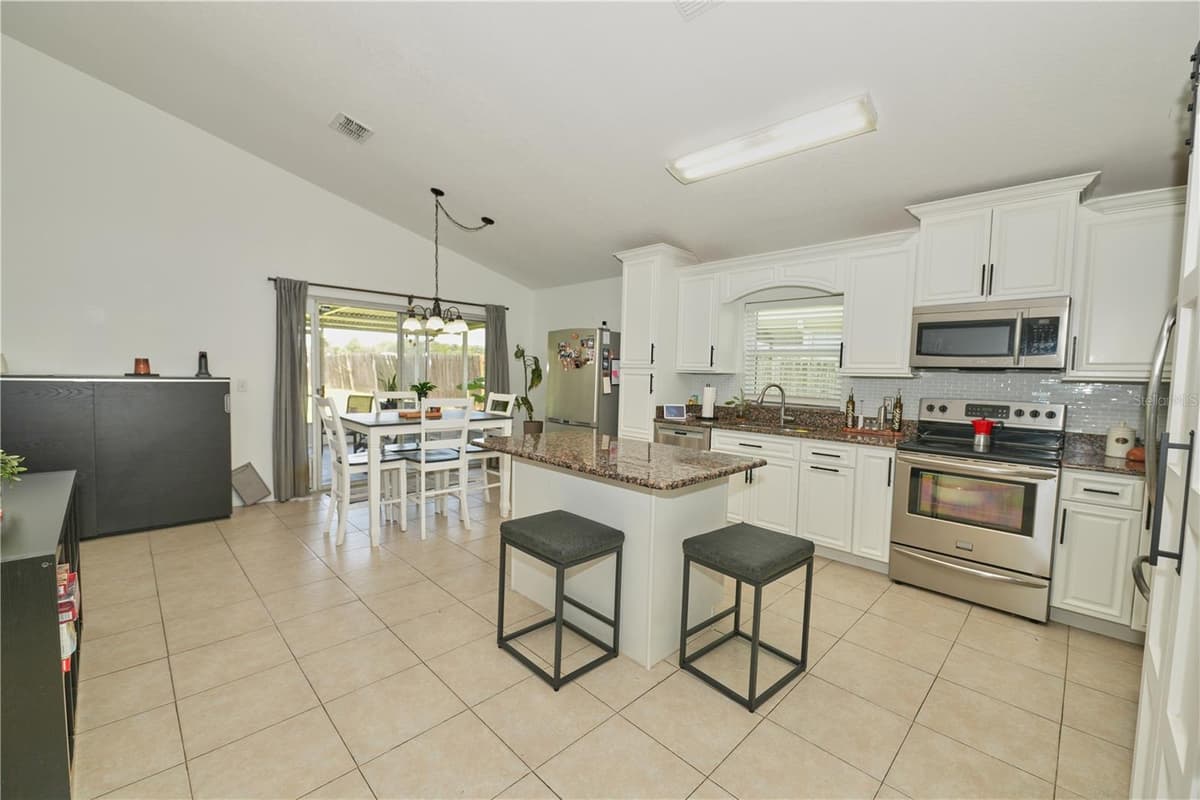 2486 ISLAND CLUB WAY — photo 9 of 44