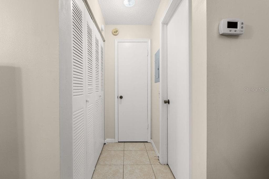 3998 ATRIUM DRIVE — photo 11 of 42