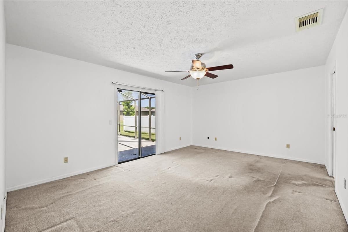 2126 TRENTON LANE — photo 33 of 53