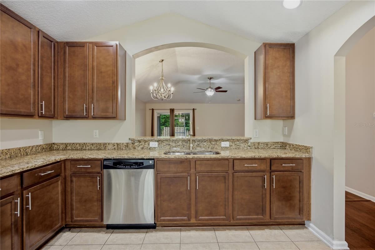 4931 81ST AVENUE — photo 23 of 34