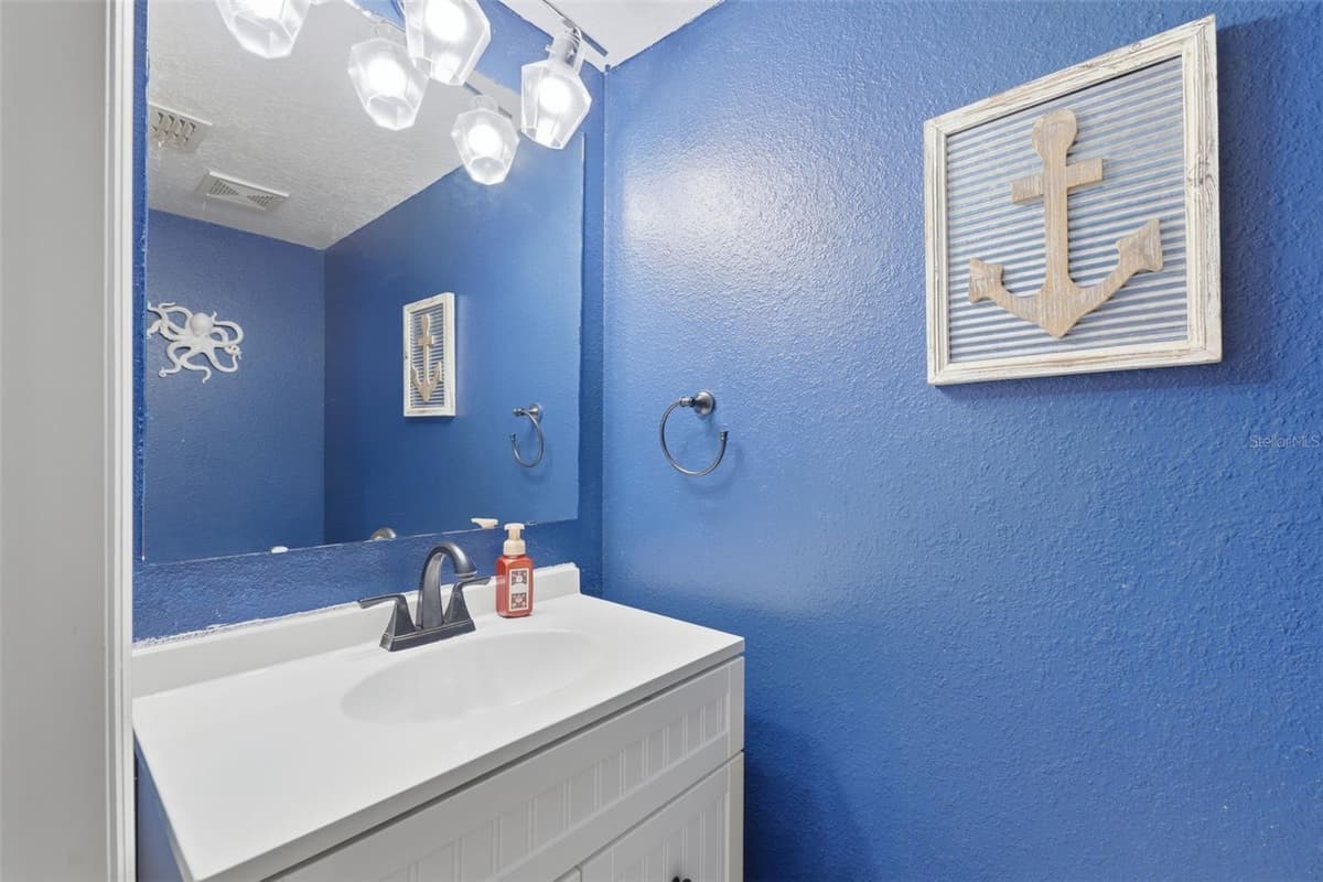 800 MARIETTA LANE — photo 12 of 23