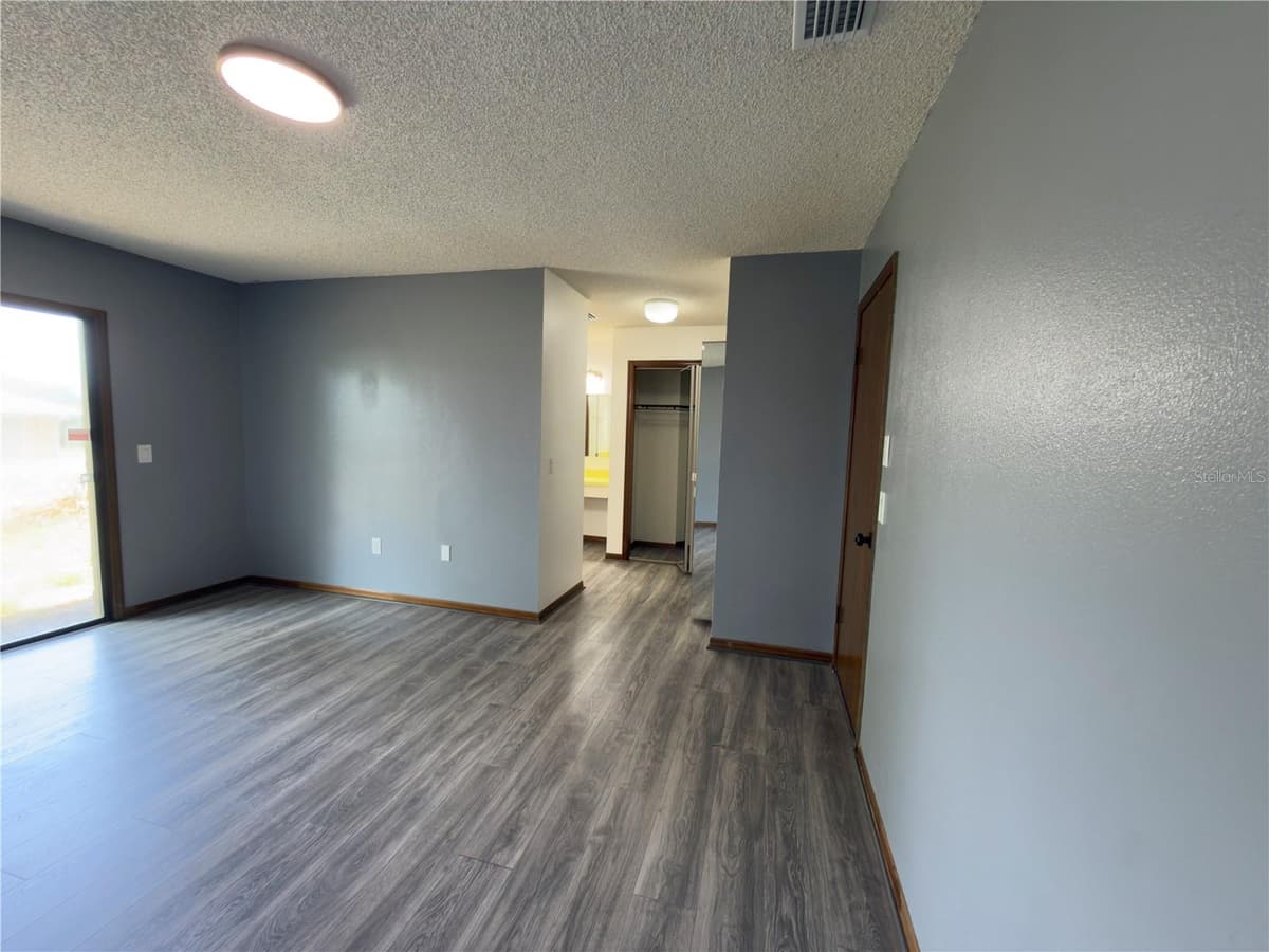 15120 35TH CIRCLE — photo 21 of 27