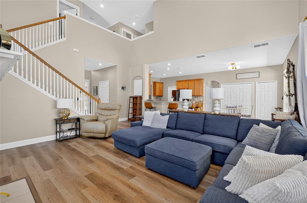 353 LAKE AMBERLEIGH DRIVE — photo 43 of 46