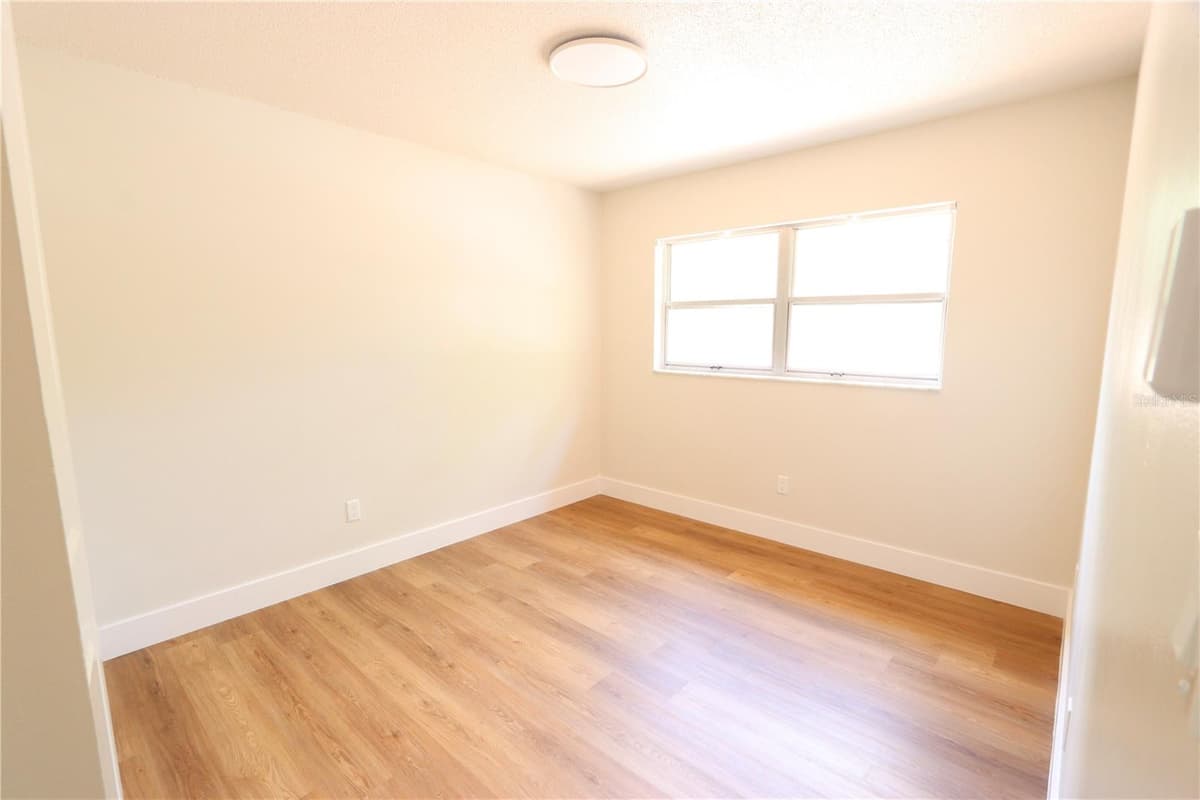 812 PARK LAKE CIRCLE — photo 45 of 56