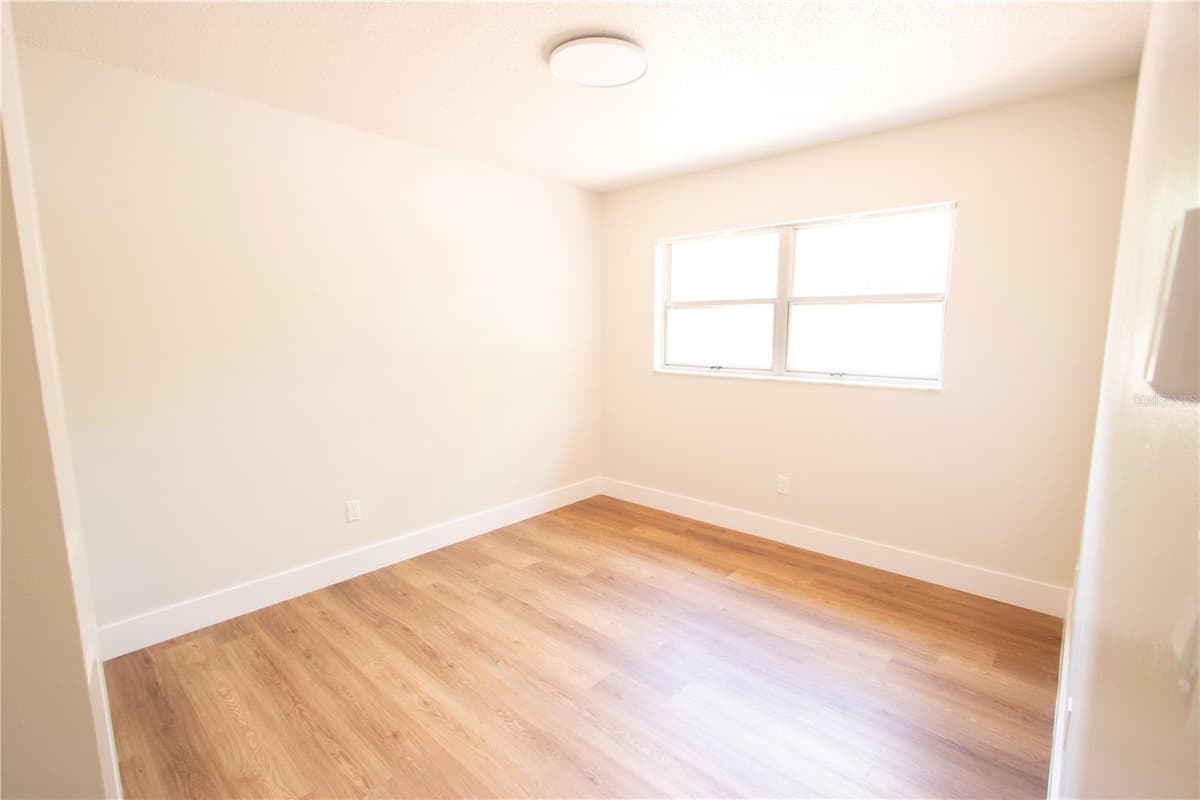 812 PARK LAKE CIRCLE — photo 41 of 56